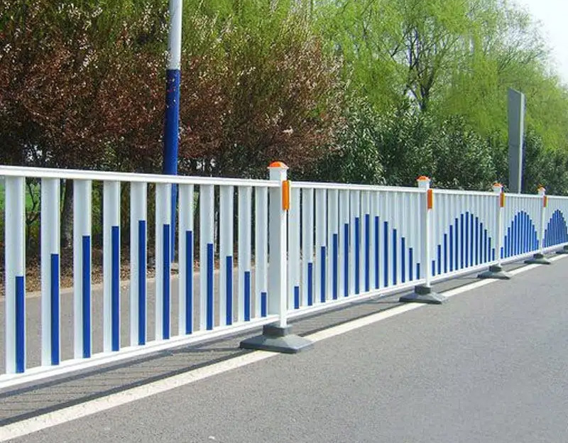 公路防護(hù)欄